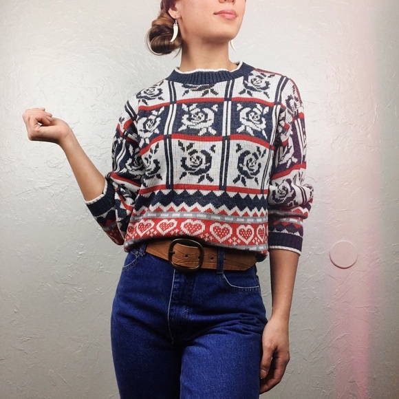 Vintage Sweaters - Vintage adorable Floral & Heart print knit sweater